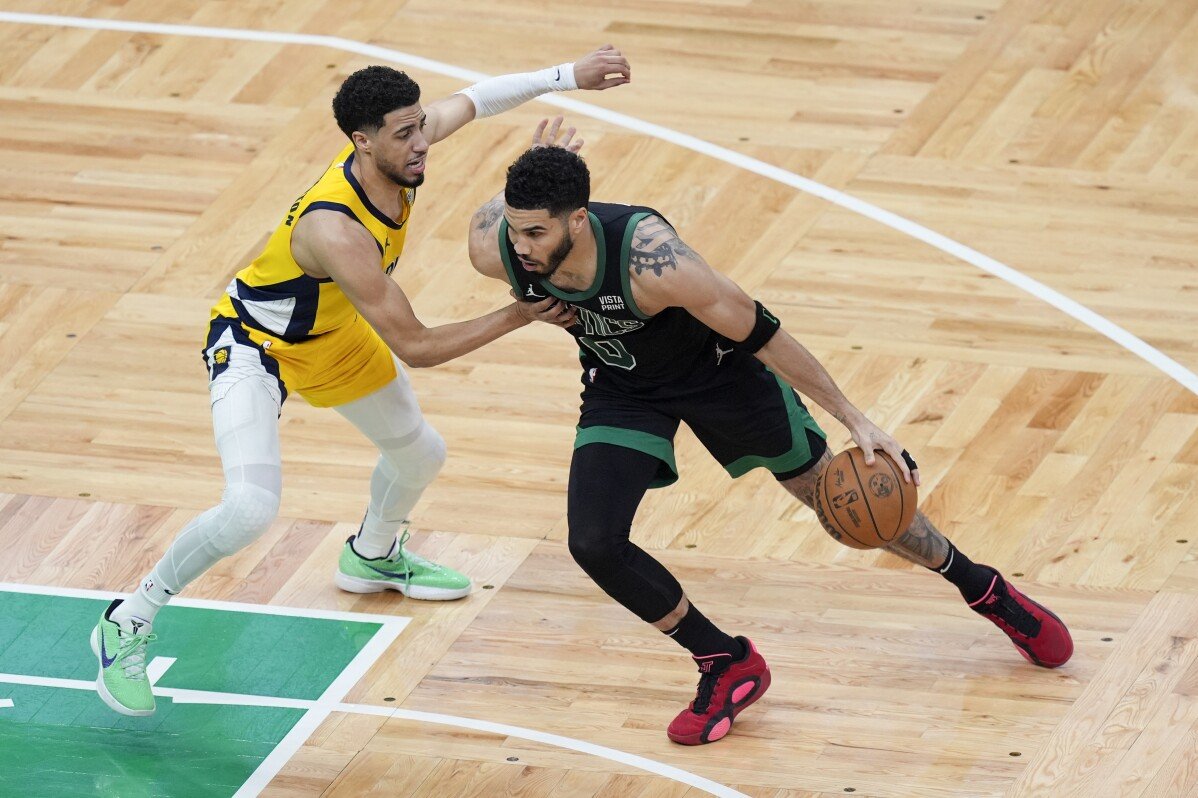 Pacers พยายามรวมตัวกันอีกครั้งหลังจากดาว Tyrese Haliburton ต้องออกจากเกม 2 ด้วยบาดเจ็บตามหัวใจและหลังเท้า